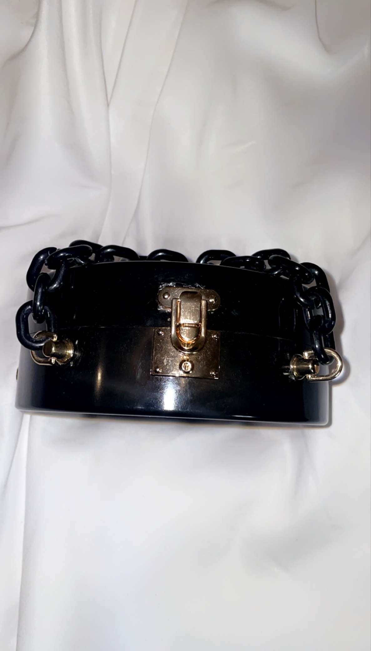 Hard Round Fashion Handbag with Short Chain
